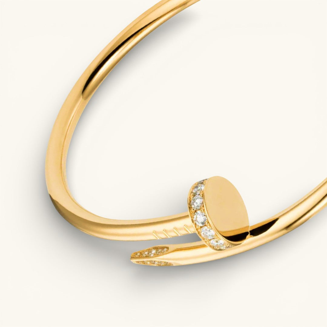 Elegance Nail Deluxe 18K Gold